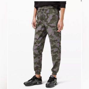 Camo Lululemon Joggers - Size 6